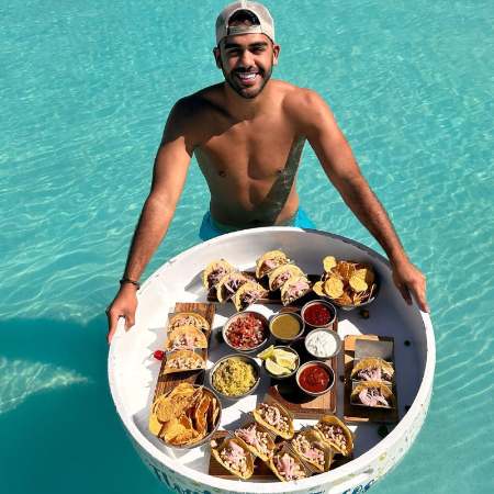 Carlos Adyan is a foodie.